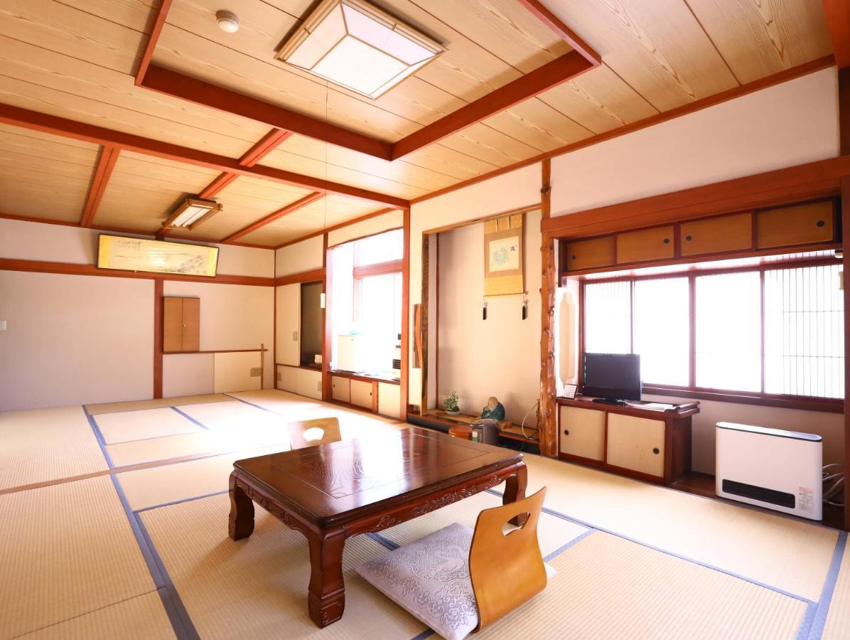 Ikariya Ryokan Yamanouchi  Exterior foto